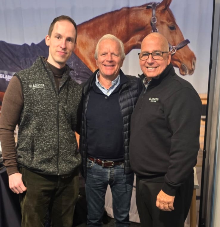 Teemu Kirra, neurologi Kasper Andresen ja Gladiator Therapeuticsin perustaja Bill Grovatt.